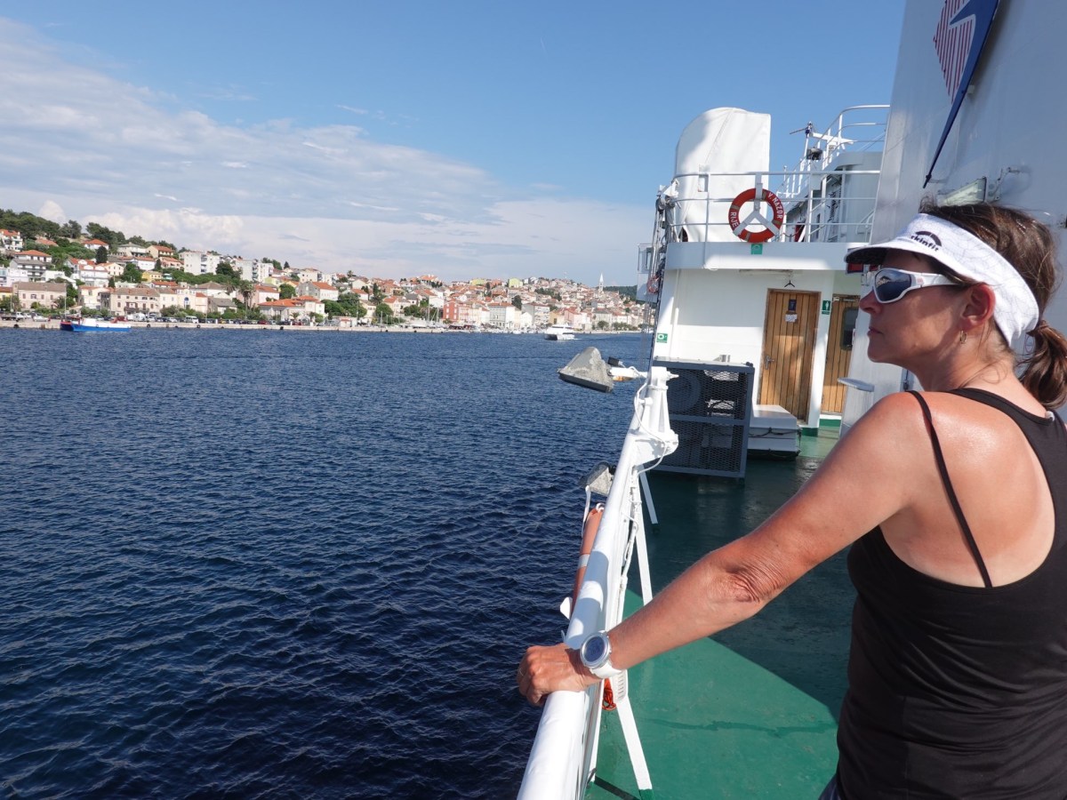 Insel-Fähre-Festland